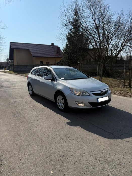 Opel Astra j*1.7diesel*2011r*