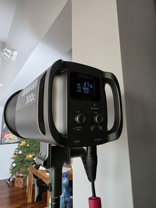 Lampa LED Amaran 300c – jak nowa | Pełna moc RGB