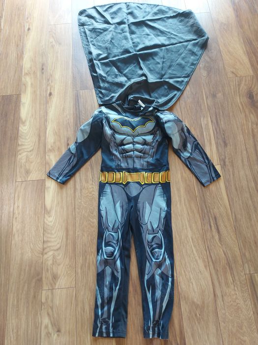 Strój BATMAN z H&M rozm.110/116