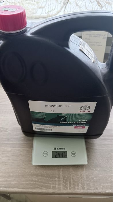 Антифриз Toyota Super Long Life Coolant Pre-Mixed 5л Код: 08889-80072