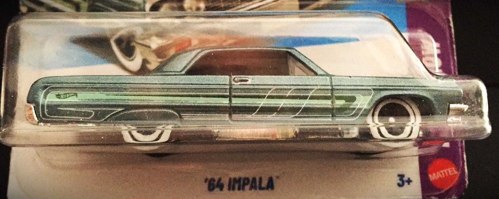 Hot Wheels  - Impala 64 - NOVO - embalagem sem abrir