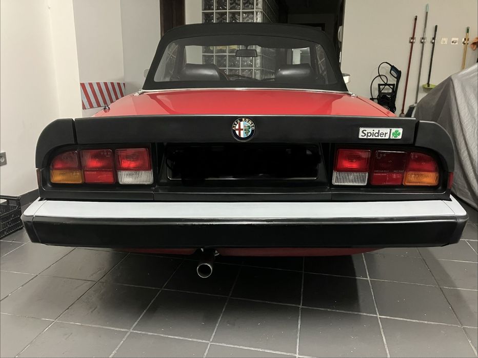Alfa Romeo Spider 1.6