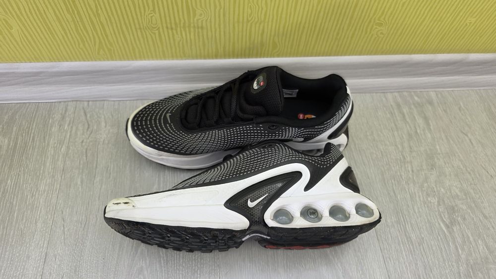 Nike Air Max  DN