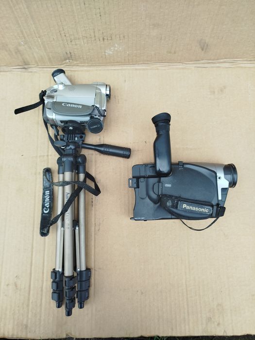 Видеокамера Canon Panasonic
