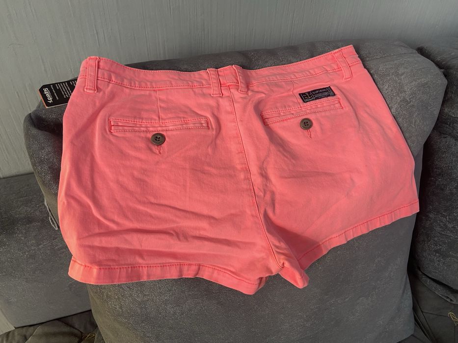 Шорти Superdry S нові