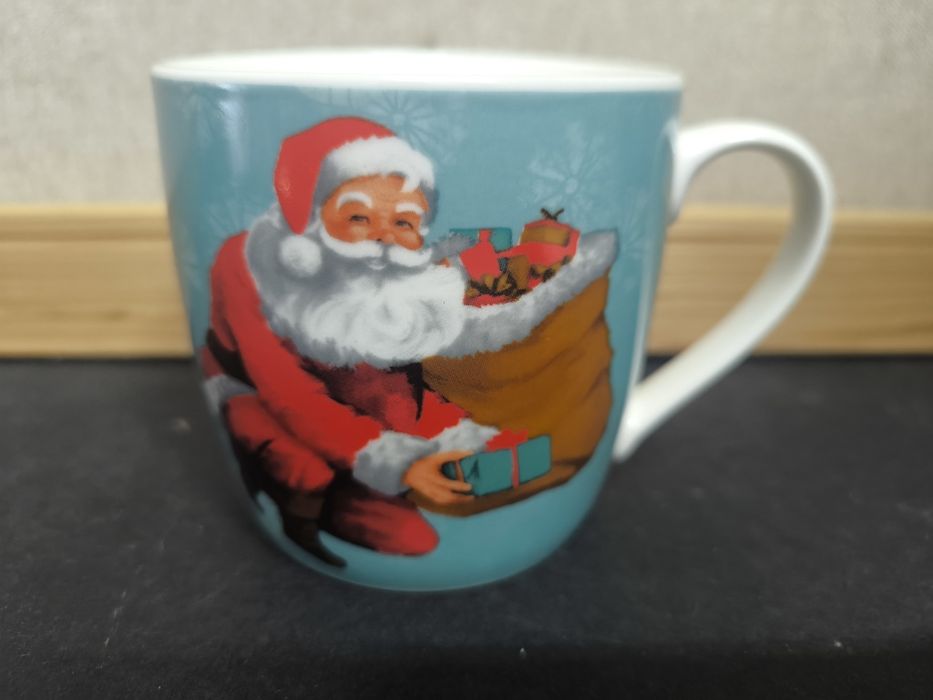 Caneca de Natal Vintage – Papai Noel
Linda caneca temática com ilustra