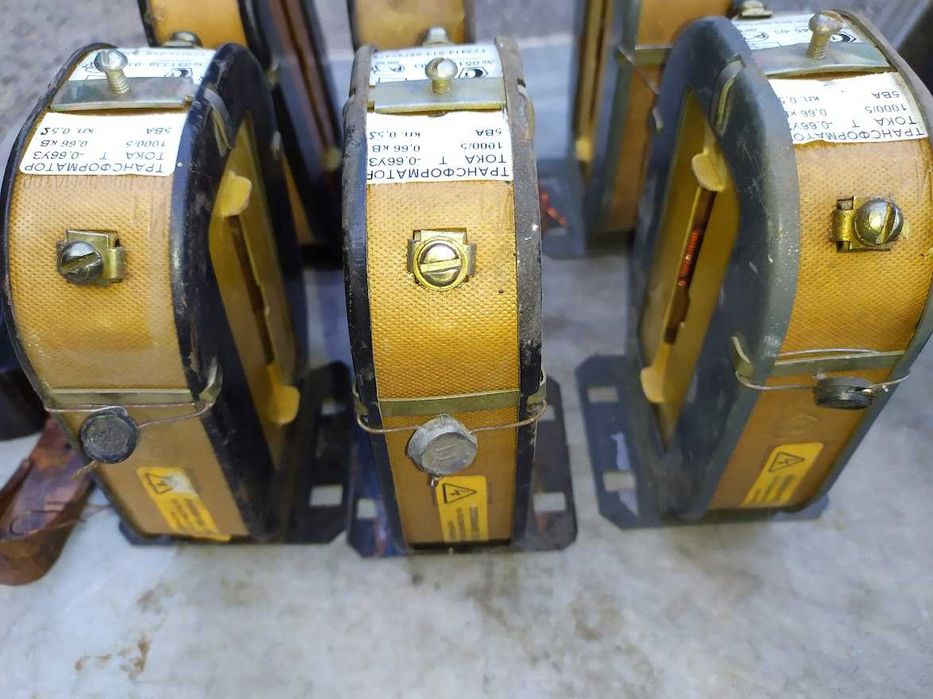 Трансформатори струму 1000/5 Т-0,66 0,5S