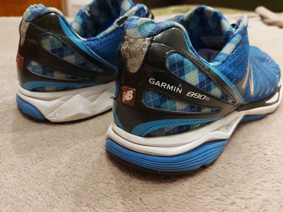 Колаборація із GARMIN Sharp спортивні кросівки New Balance 890 v3 REVlite 520 v8 Нью Беланс сині із білим Спортивные кроссовки Нев Баланс синие белые