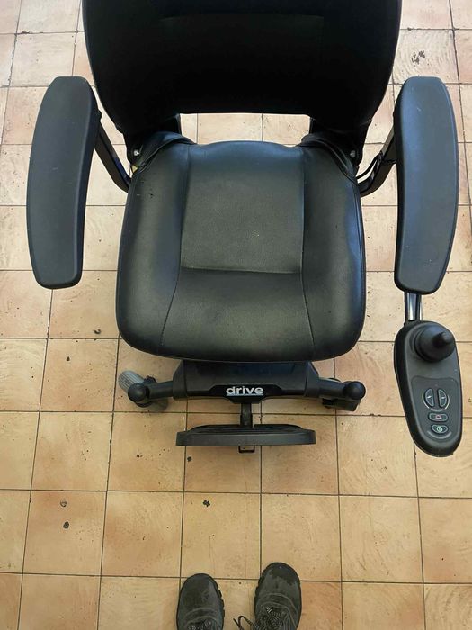 Cadeira rodas eletrica Mambo