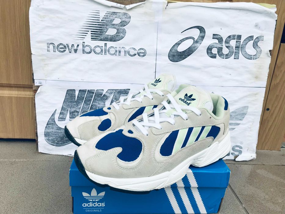 Кроссовки Adidas Yung-1 для тренировок замшевые