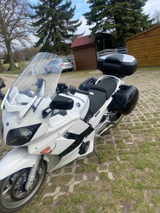 YAMAHA FJR 1300 cm3