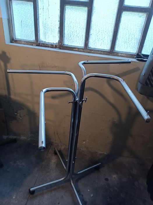 Charriot expositor arara de loja