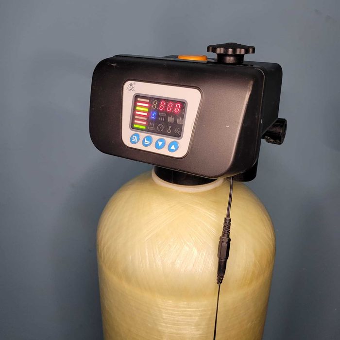 Głowica sterownik zmiękczacza do wody model RX z bypassem i butlą