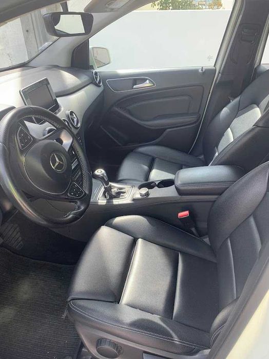 Vendo Mercedes B180 D em otimo estado