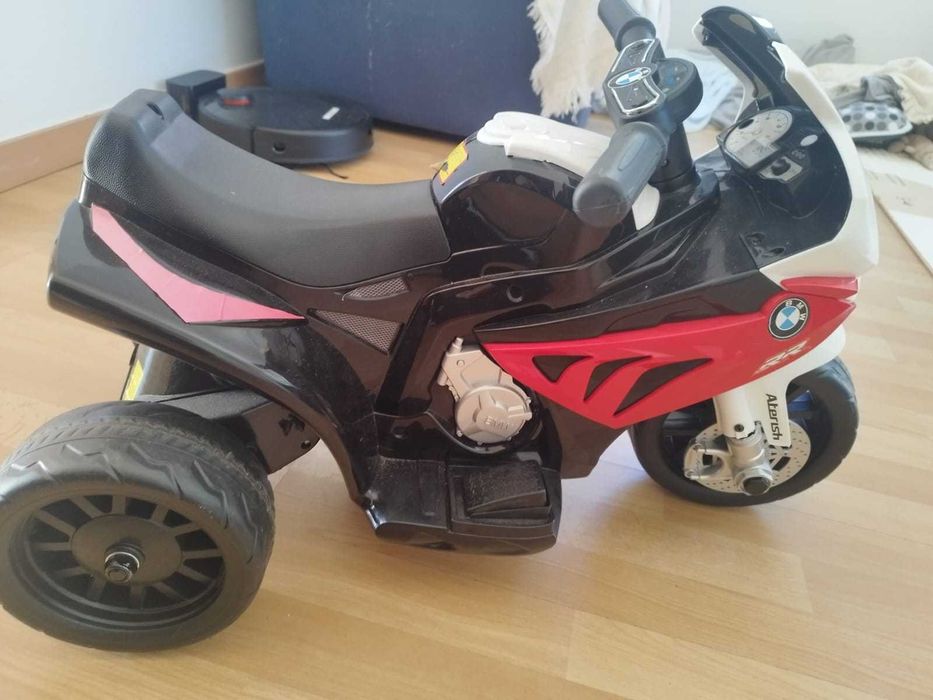 ATAA Cars Mota Elétrica com Licença BMW 6V Vermelha e Branca