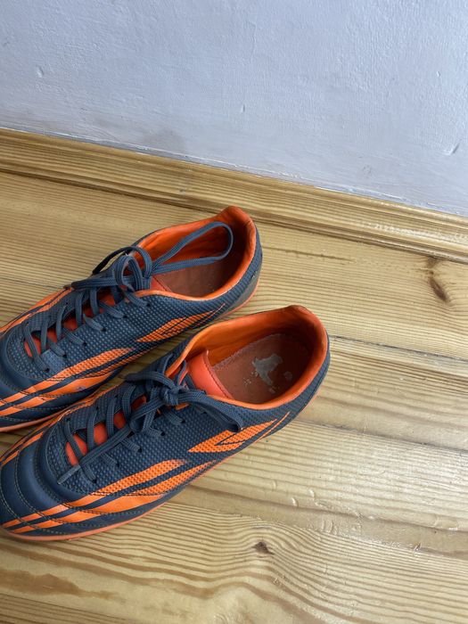 Чоловічі футзалки