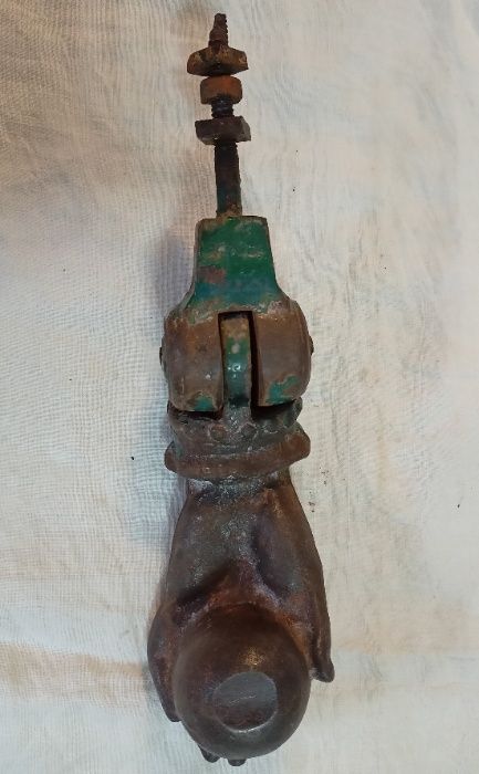 Batente Forma Mão Ferro