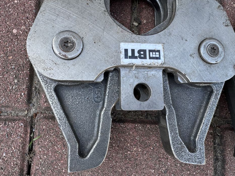 Rems V42 V54 szczeki zaciskowe bd dobry stan
