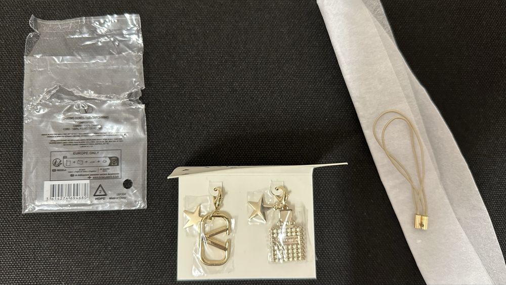 Valentino brelok charm zawieszka