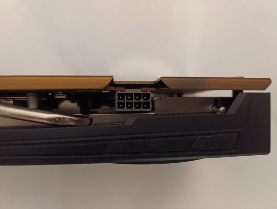 Відеокарта Radeon rx 5600xt