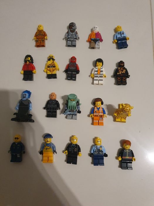 Lego- figurki mieszane