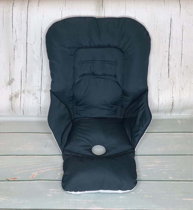 чохол на стільчик для годування в наявності, вкладиш, матрасик