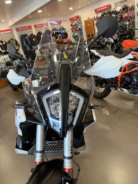 Ktm 890 R ano 2023