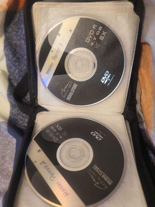 Płyty dvd wraz z etui