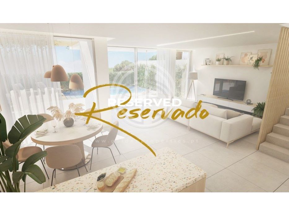 Moradia T4 geminada em Faro