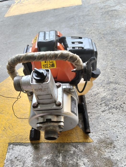 Bomba de tirar água portátil