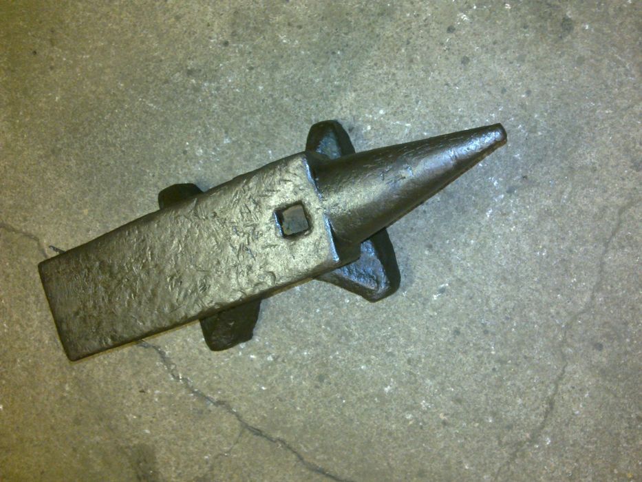 Kowadło kowalskie stare 45 kg