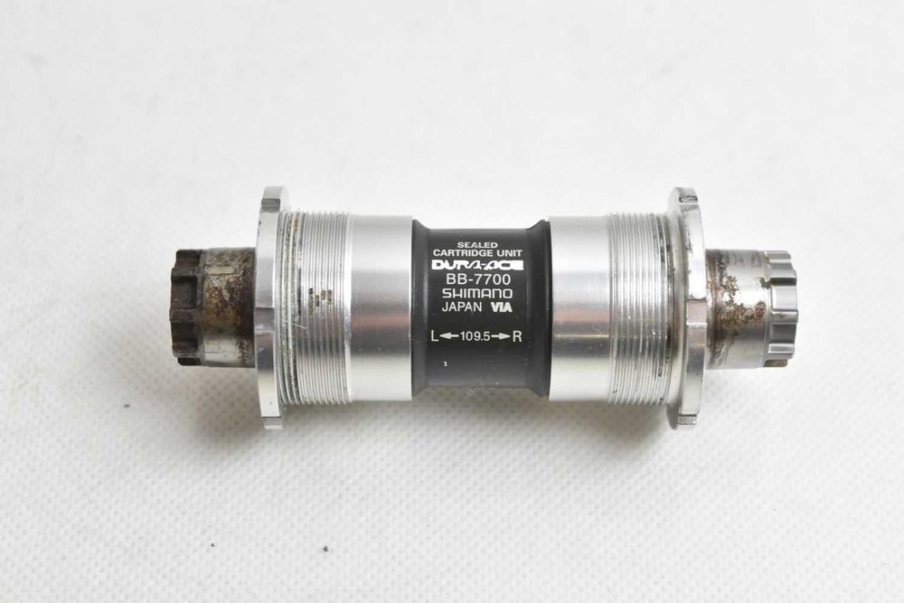 Boîtier De Pédalier Shimano Dura-Ace BB-7700 - BSA 109.5mm, D'occasion Avec Boîte