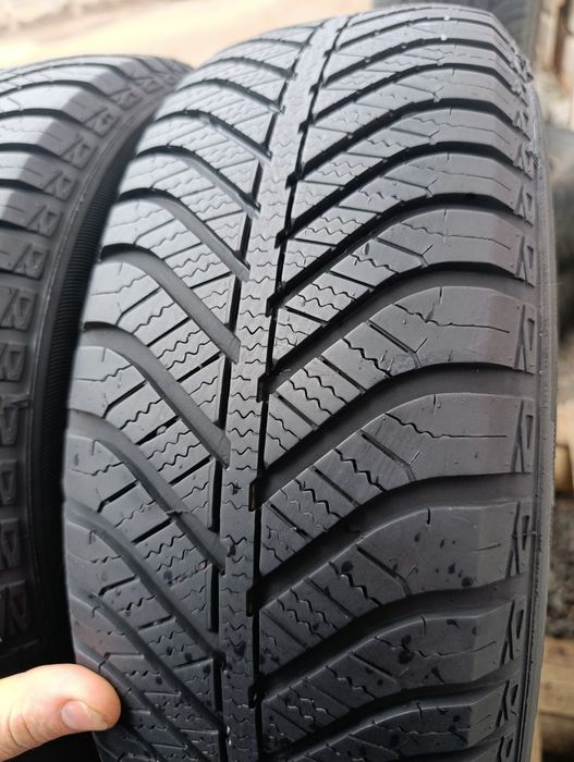 175/65r13 Good year vector 4season