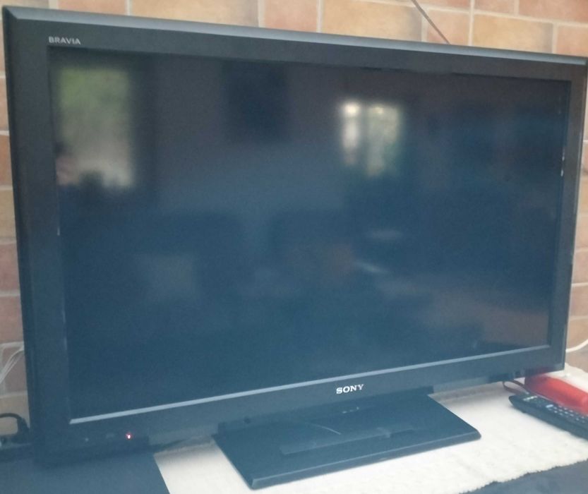 TV LCD Sony Bravia KDL-40S5600 - 40 polegadas