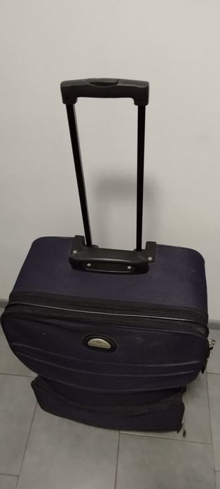 Дорожня сумка на колесах