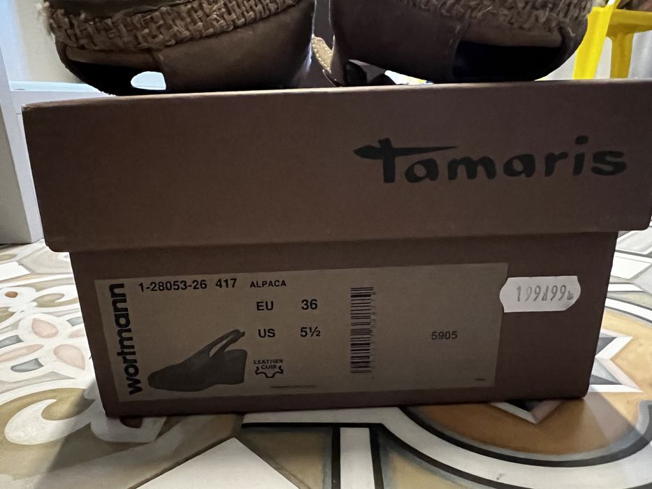 Buty na koturnie - tamaris