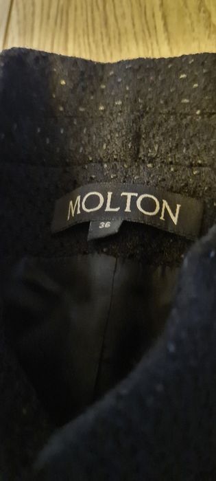 MOLTON - ultrakobiecy kostium w stylu channel