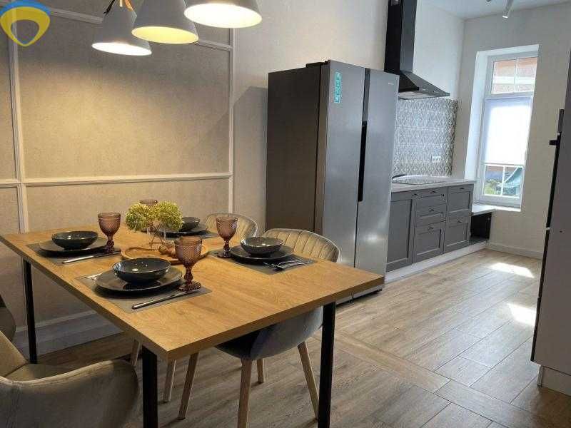 Продам таунхаус 100 кв м з ремонтом та меблями с. Ліски