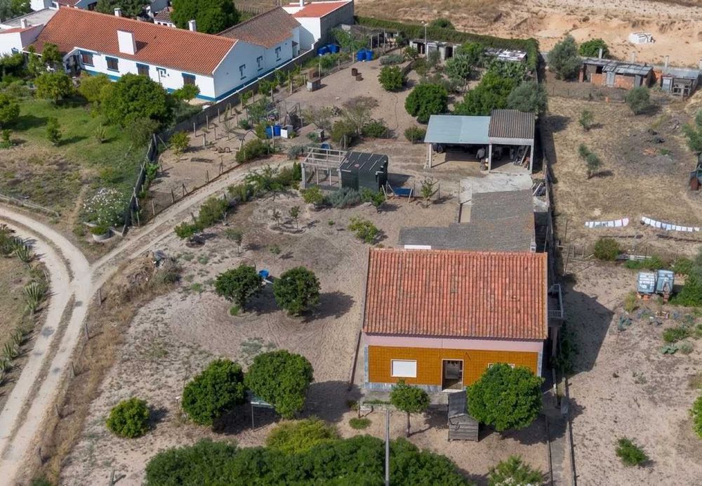 Terreno em Melides com casa