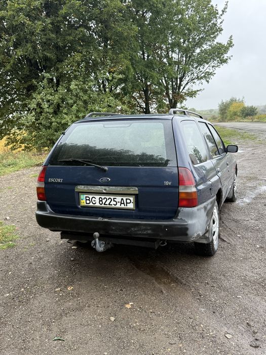 Продам форд ескорд 1.8 бензин