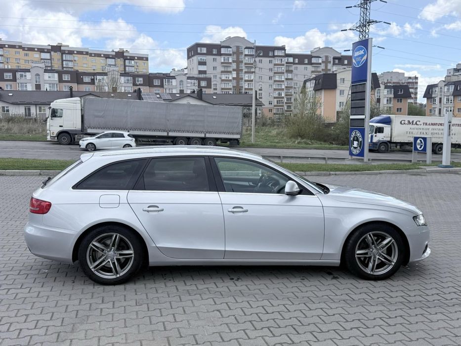 Audi A4–B8/8K-2009рік