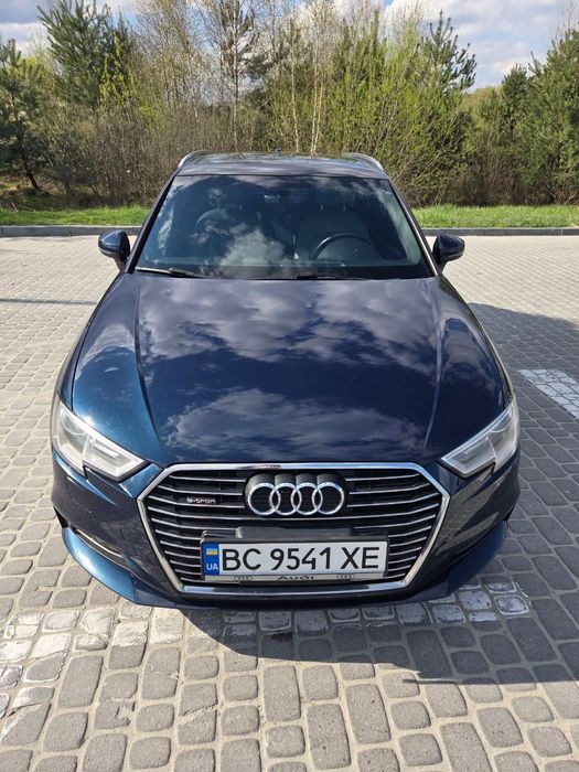 Audi a-3 e-tron