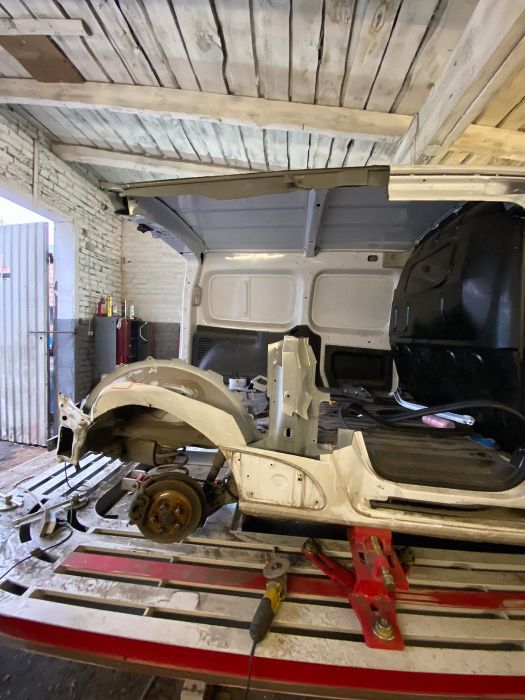 Покраска Ремонт битых ДТП авто из США Покраска Рихтовка вытяжка стапел