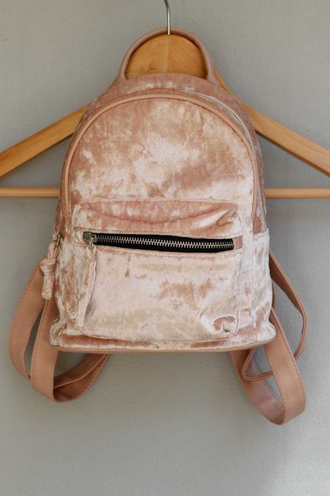 Mochila mini veludo