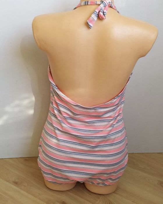 Купальник новый слитный