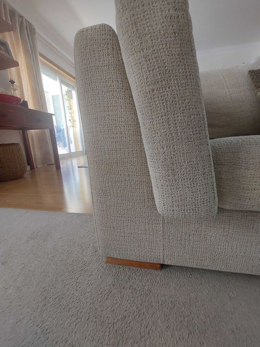 Sofás bege mesclado + 1 puff