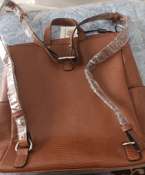 Mochila castanha  - Ana Sousa