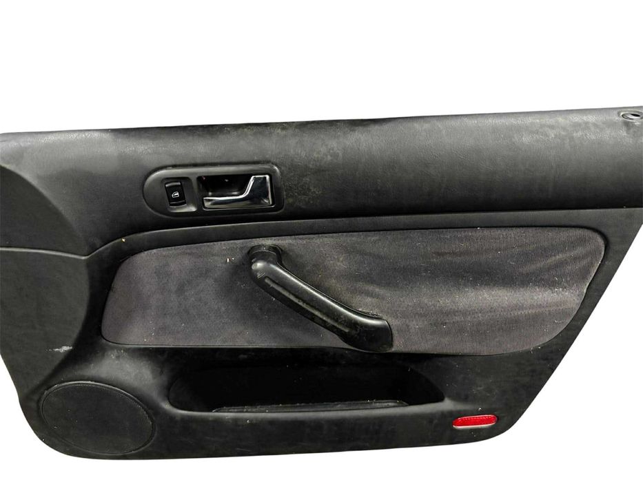 Vw Golf 4 IV Bora Boczek Prawy Przód Przedni Tapicerka Drzwi Prawa