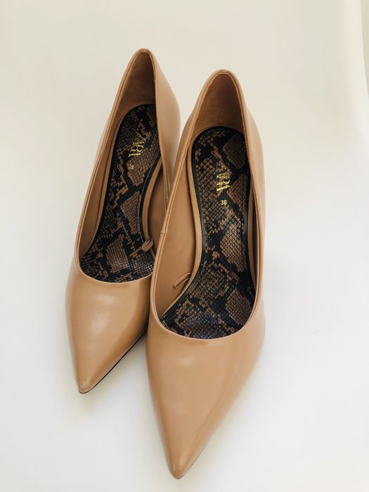 Używane buty ZARA 38