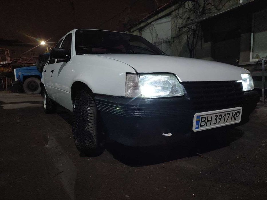 Продаж авто Opel Kadett 1.3 Бензин